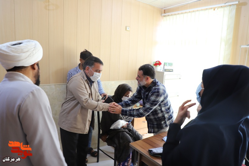 حضور نخبگان پزشکی شاهد و ایثارگر در میناب و شهر کرگان