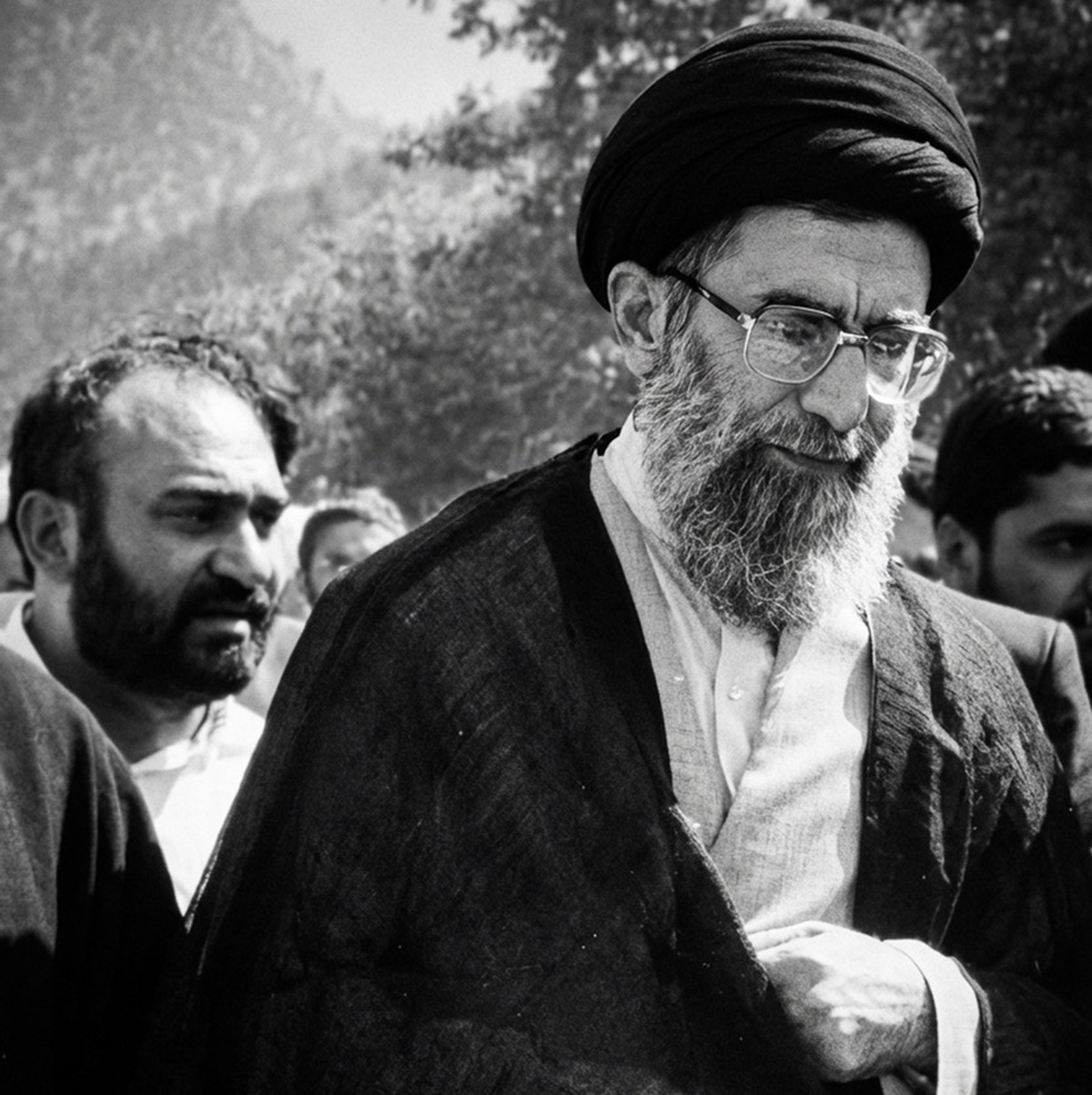 طوفان بشري يملأ مصلّى الامام الخمینی(رض) طهران في وداع القائد الشهيد