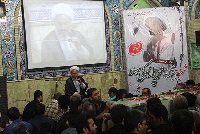 تشییع پیکر شهید بسیجی و مخترع محمد رضا پازوکی طرودی