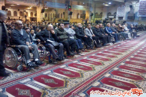 برگزارى مراسم وداع با پیکر شهید «سید مصطفی علمدار» در مصلای ساری برگزارى مراسم وداع با پیکر شهید «سید مصطفی علمدار» در مصلای ساری