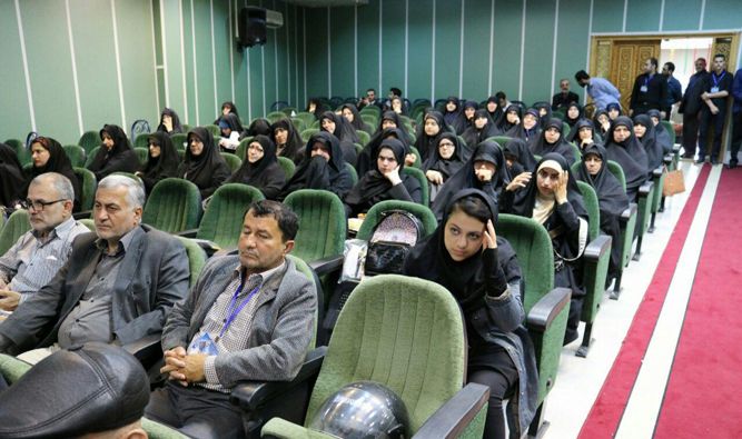 همایش گرامیداشت سالگرد اولین شهید مدافع حرم بندرانزلی برگزار شد همایش گرامیداشت سالگرد اولین شهید مدافع حرم بندرانزلی برگزار شد
