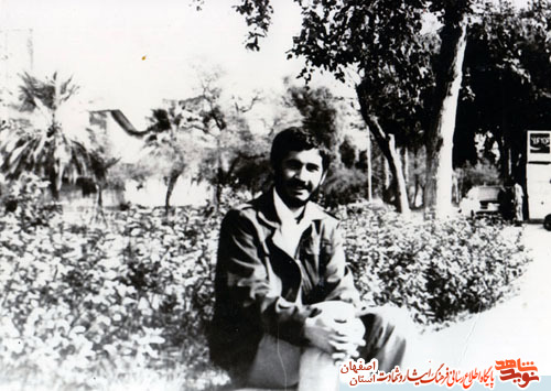 زندگینامه و وصیتنامه شهید والا مقام مهدی نجفی از کاشان زندگینامه و وصیتنامه شهید والا مقام مهدی نجفی از کاشان