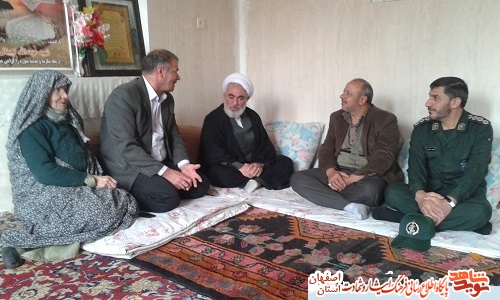 دیدار از خانواده معظم شهداء وایثارگران شهرستان فریدونشهر