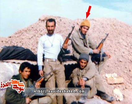 حجاب تو کوبنده تر از خون سرخ من است