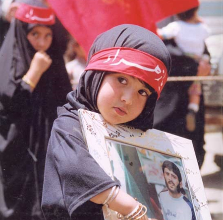 چه می شد آه اگر محض امتحان یک بار / تو می شدي پدري که... که باورم باشد چه می شد آه اگر محض امتحان یک بار / تو می شدي پدري که... که باورم باشد
