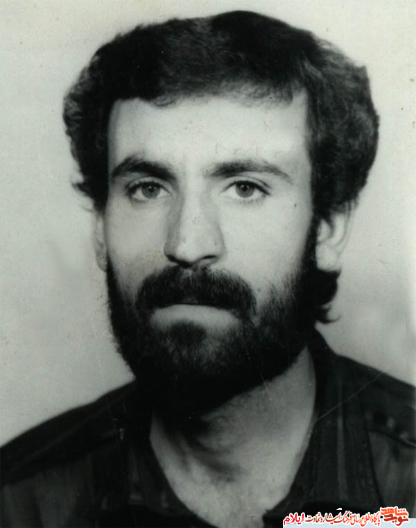 حضور در بیت شهدا توفیق است الهی که در این دیدارها نصیب مسئولان می شود حضور در بیت شهدا توفیق است الهی که در این دیدارها نصیب مسئولان می شود
