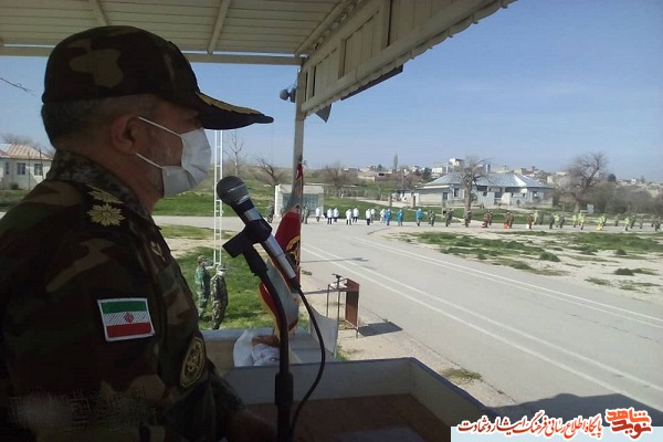 برگزاری رژه با عنوان مدافعان وطن در بجنورد برگزاری رژه با عنوان مدافعان وطن در بجنورد