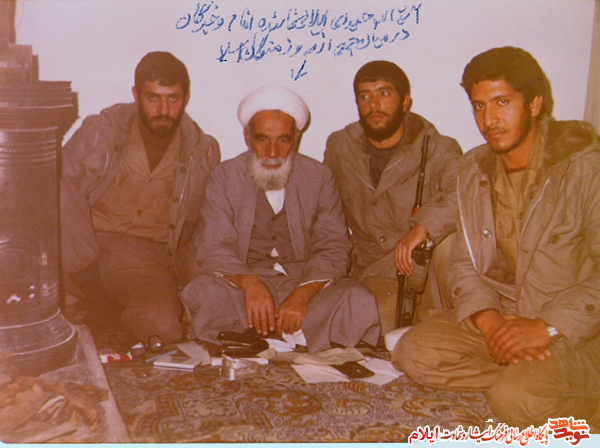 گوشه ای از فعالیت های مبارز خستگی ناپذیر دوران انقلاب گوشه ای از فعالیت های مبارز خستگی ناپذیر دوران انقلاب