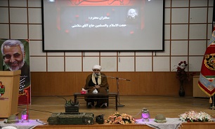 سردار سلیمانی با اطاعت از ولایت‌فقیه به مقام قرب الهی رسید