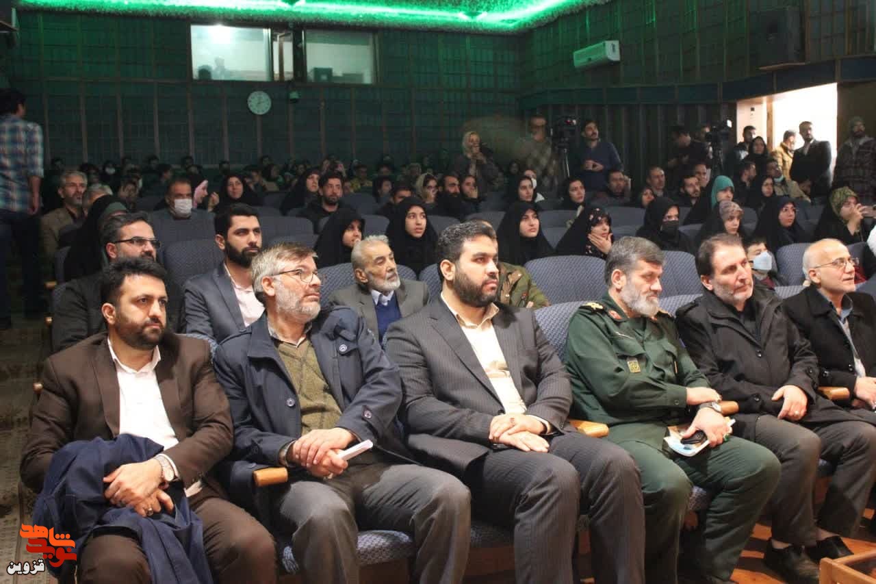شاعران شخصیت شهید سلیمانی را با زبان شعر معرفی کنند