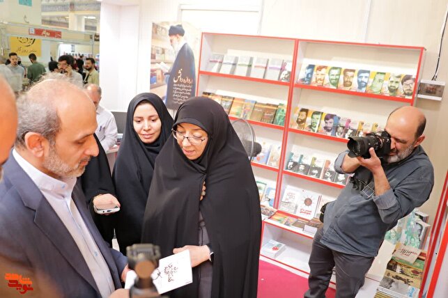 همراه با «نشرشاهد» تا ساعات پایانی نمایشگاه کتاب تهران / تصاویر