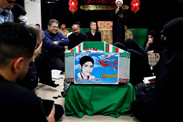 مراسم وداع با پیکر شهید «مهرداد حیدری» برگزار شد+ تصاویر