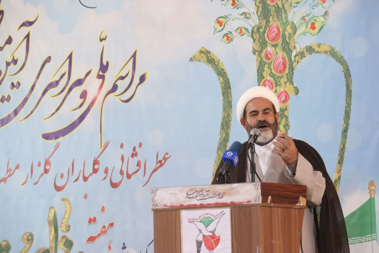 برگزاری آئین میهمانی لاله ها در گلزار  شهدای شهر یاسوج