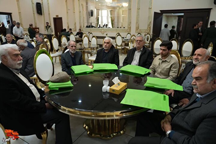 فیلم| مراسم تجلیل از پدران شهدای البرز با حضور مسئولان ارشد استانی