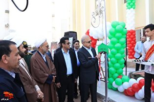 نواخته شدن زنگ انقلاب در مدرسه جواد الائمه بندرعباس