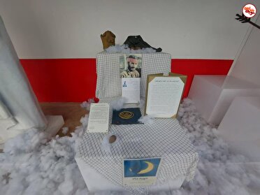 «شهید همت» در قاب ویترین «شهید ماه» پیدا شد