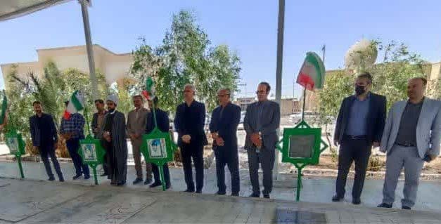 غبارروبی مزار شهدای شهرستان نیمروز