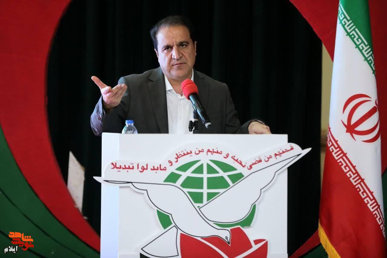 فرزندان شهدا ظرفیت ارزشمند نظام هستند/از ظرفیت فرزندان شهدا برای توسعه استان استفاده شود