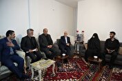 دیدار رییس بنیاد شهید و امور ایثارگران با خانواده شهید معظم «محمد اصل پسندیان»/ تصاویر