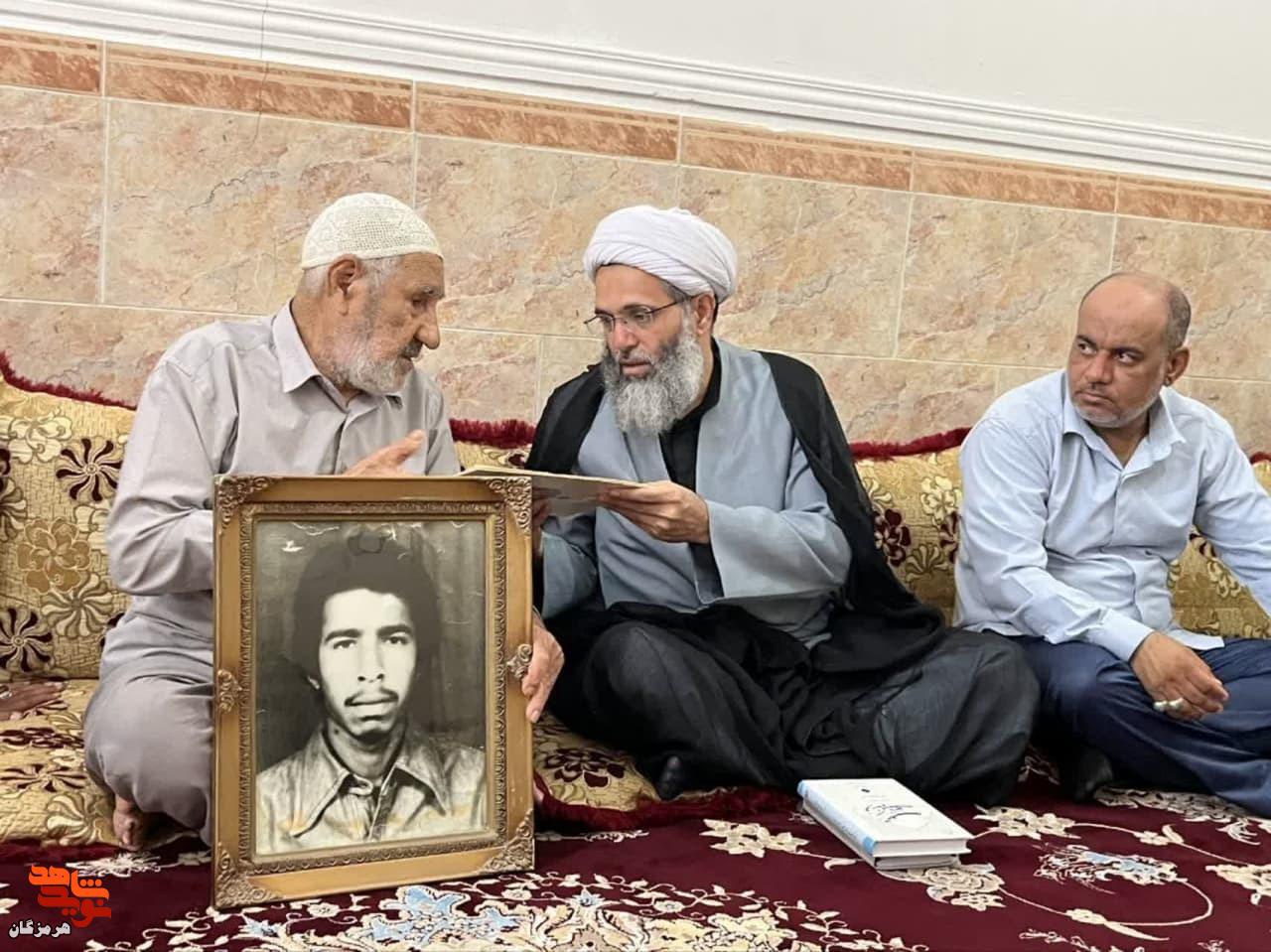 تجلیل از خانواده شهید «محمد بازماندگان قشمی» در هفته نماز جمعه