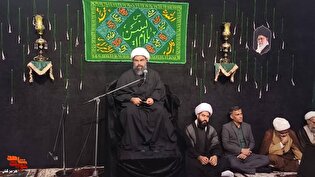 تجلیل از خانواده معظم شهدا در مراسم رحلت حضرت...