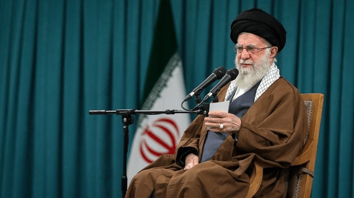 رهبر انقلاب: به توفیق الهی، جمهوری اسلامی در حال پیشرفت است