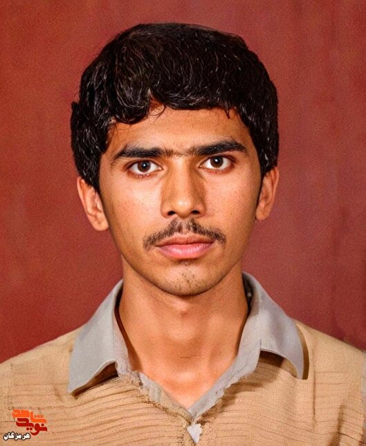 در خط اسلام باشید و امام را فراموش نکنید