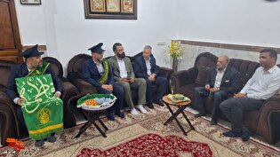 دیدار خادمان حرم حضرت معصومه(س) با خانواده شهدا...
