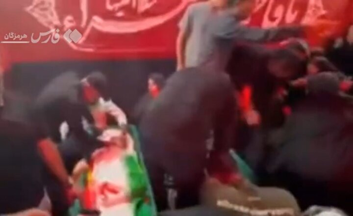 وداع جانسوز با شهدای قشم