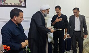 دیدار مدیرکل بنیاد شهید هرمزگان با خانواده شهدای...