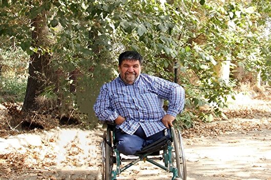 روایتی از فرمان امام در شستن دیوار‌ها و برگرداندن اموال پاسگاه/ پذیرایی از تظاهرکنندگان با آب یخ