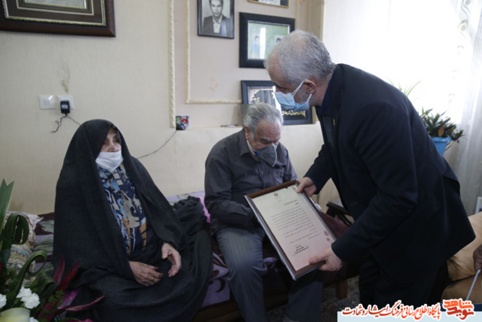 دیدار با خانواده  محترم شهیدان خرمی