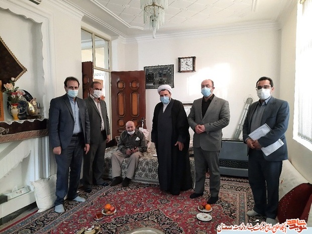دیدار با خانواده معزز شهید والامقام محمدتقی متقینسب در سالروز وفات حضرت امالبنین (س)- مهدیشهر، هشتم بهمن ۱۳۹۹