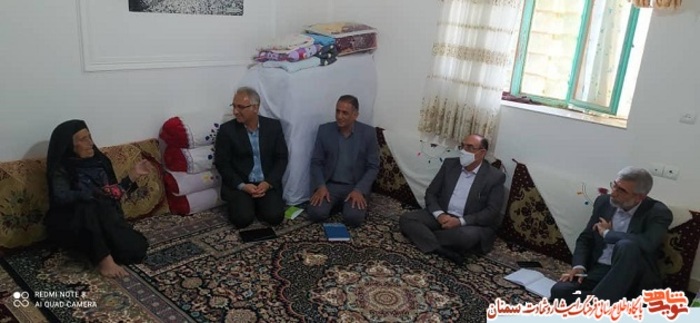 دیدار مدیرکل بنیاد شهید استان سمنان با خانواده معزز شهید والامقام یحیی پیادهکوهسار- پنجم تیرماه ۱۴۰۰ روستای دشت شاد کالپوش