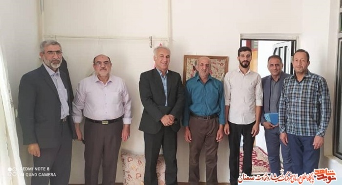 دیدار مدیرکل بنیاد شهید استان سمنان با جانباز گرانقدر غلامعلی حقوقی - ششم تیرماه ۱۴۰۰ روستای حسین آباد کالپوش