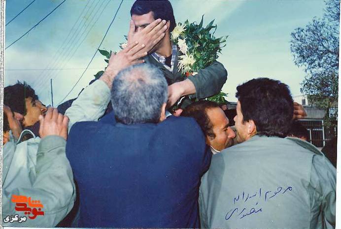 بازگشت از اسارت آزاده سرافراز مختار منصوری