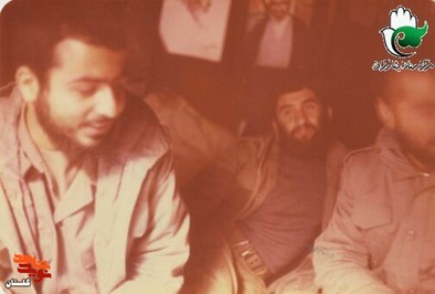 شهید «عبداله جمال لیوانی» نفر وسط
